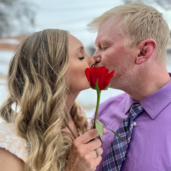 Meet your Posher, Kayla - Picture 1 of 1